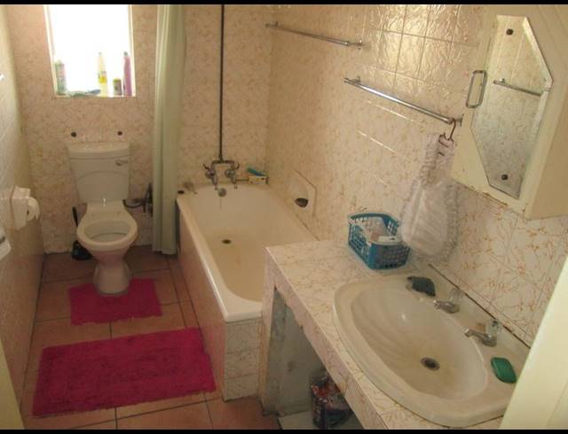 2 BEDROOM APARTMENT FOR SALE IN PRIMROSE HILL